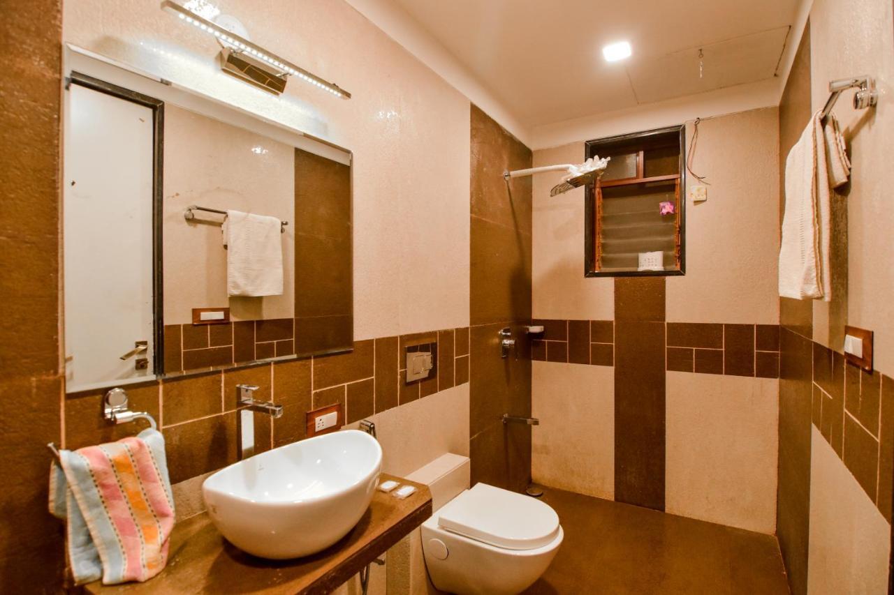 Lifeline Villas - Luxurious Taraangan 4 Mountain View Villa With Biggest Pool And Huge Open Area Lonavla Zewnętrze zdjęcie