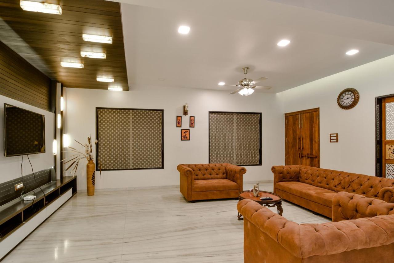Lifeline Villas - Luxurious Taraangan 4 Mountain View Villa With Biggest Pool And Huge Open Area Lonavla Zewnętrze zdjęcie